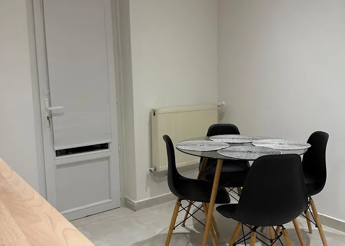 Spacious & Peaceful Individual Apartment *